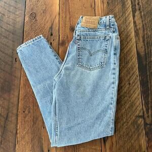 Vintage 90s Levi 512 slim fit